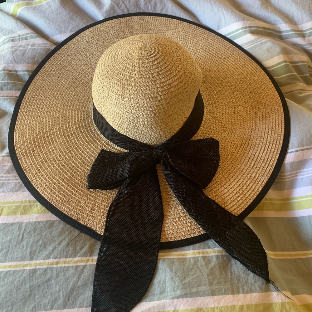 Large sun hat
